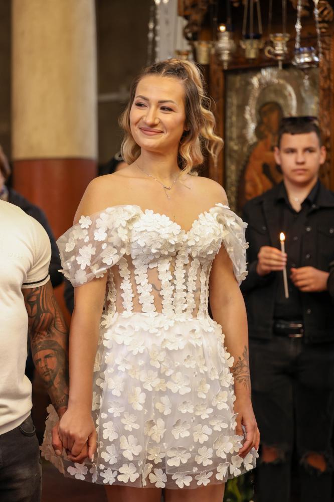 Сватбена рокля